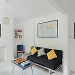 Light And Spacious Garden Flat